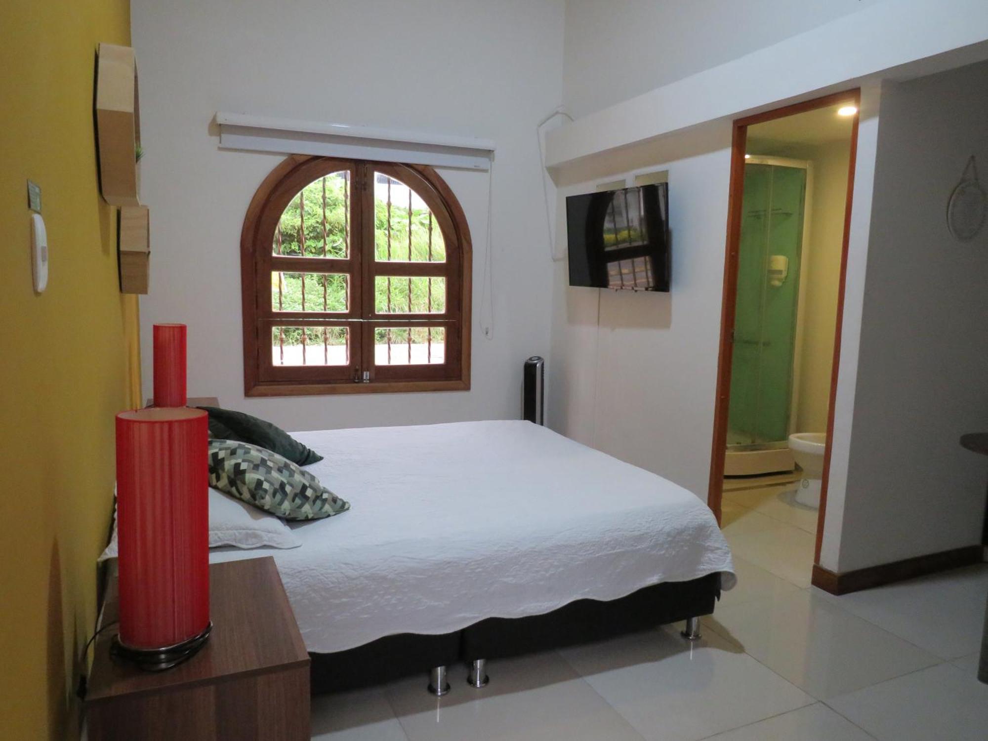 Albore Hostal Hostel